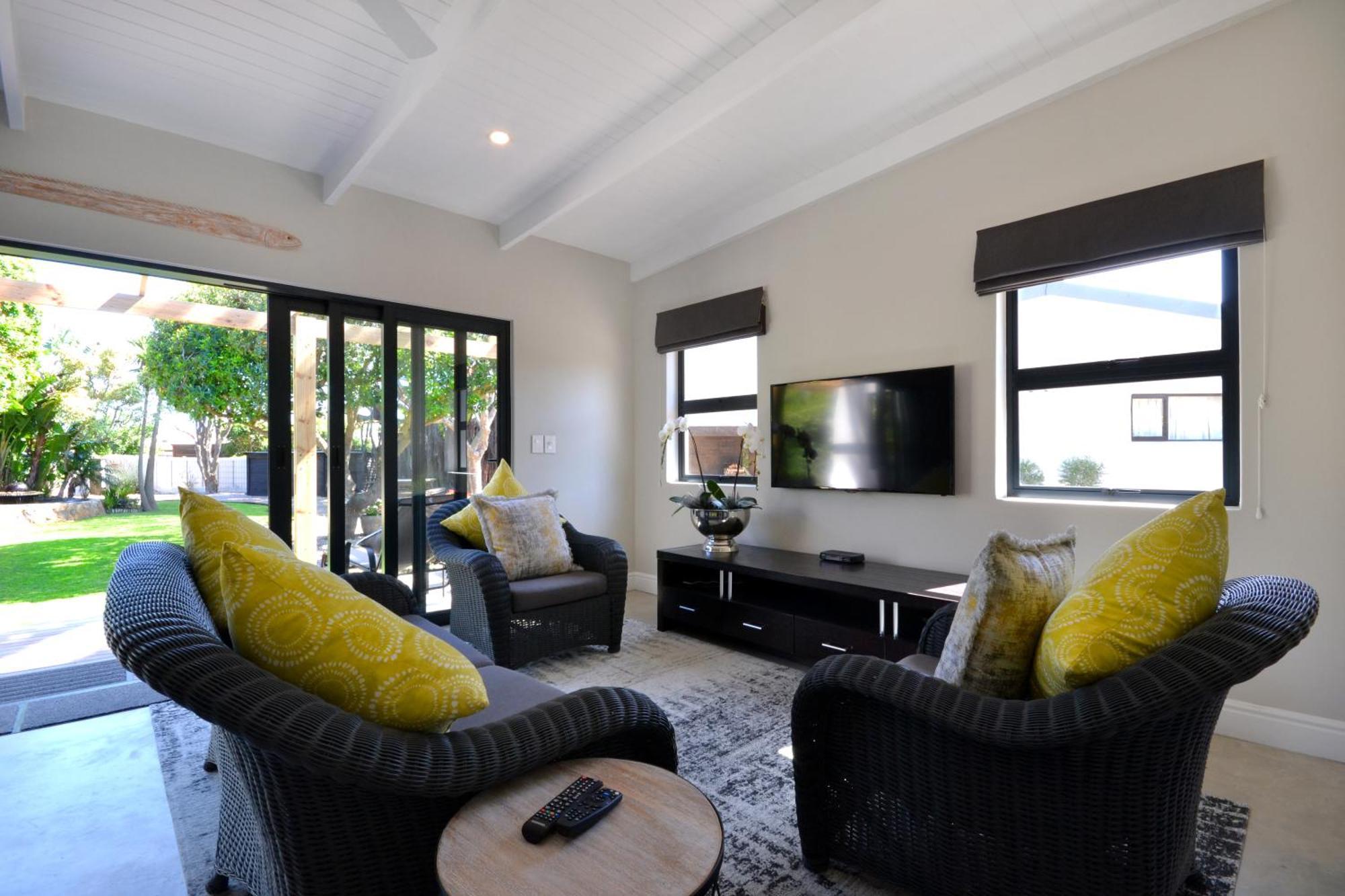 Saffron Cottage Hermanus Exterior photo